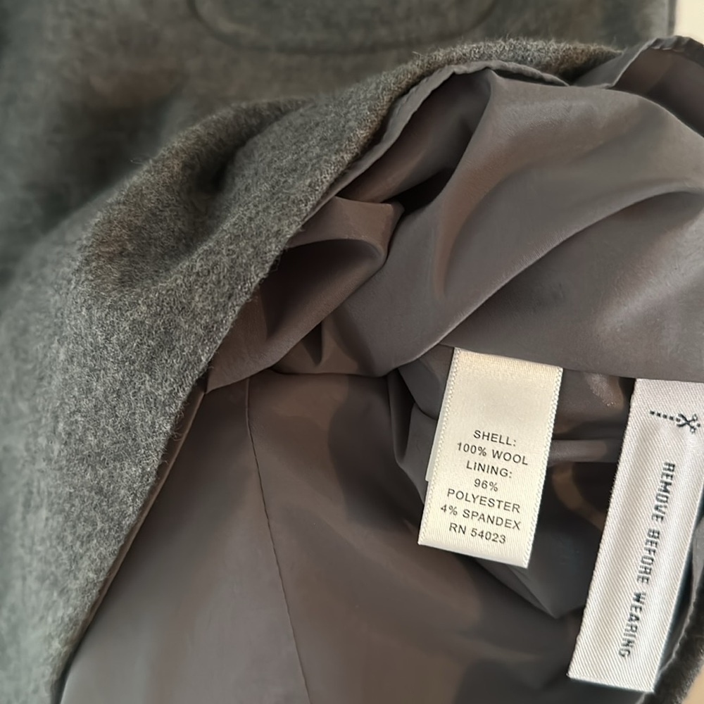 Gray wool mini dress with pockets - Picture 2 of 3